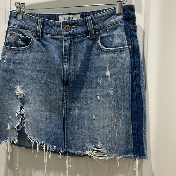 Pistola Denim Light Wash Distressed Mini Skirt Sz 27 - Picture 4 of 7